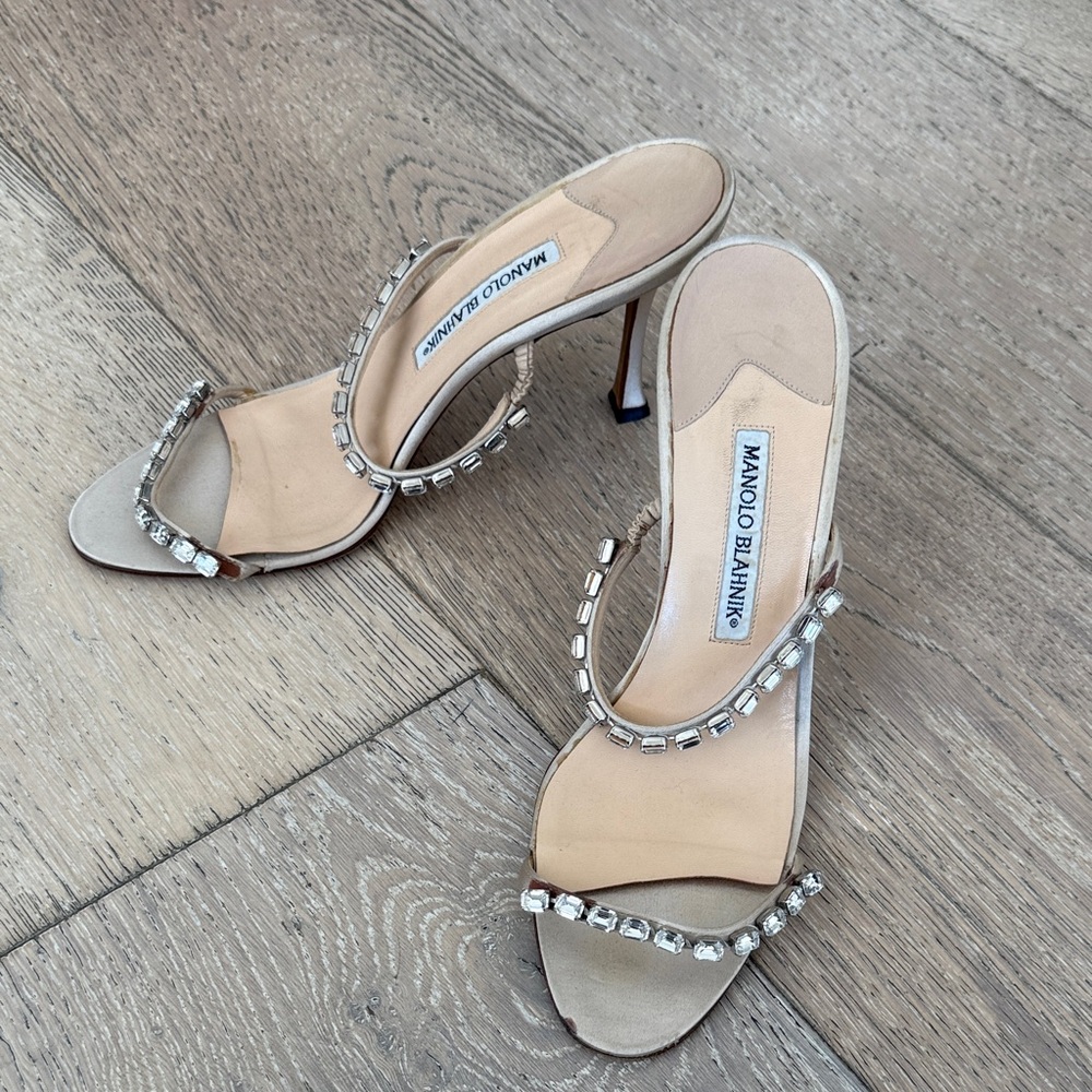 Manolo Blahnik Satin and Crystal Embellished Heels Size 38.5